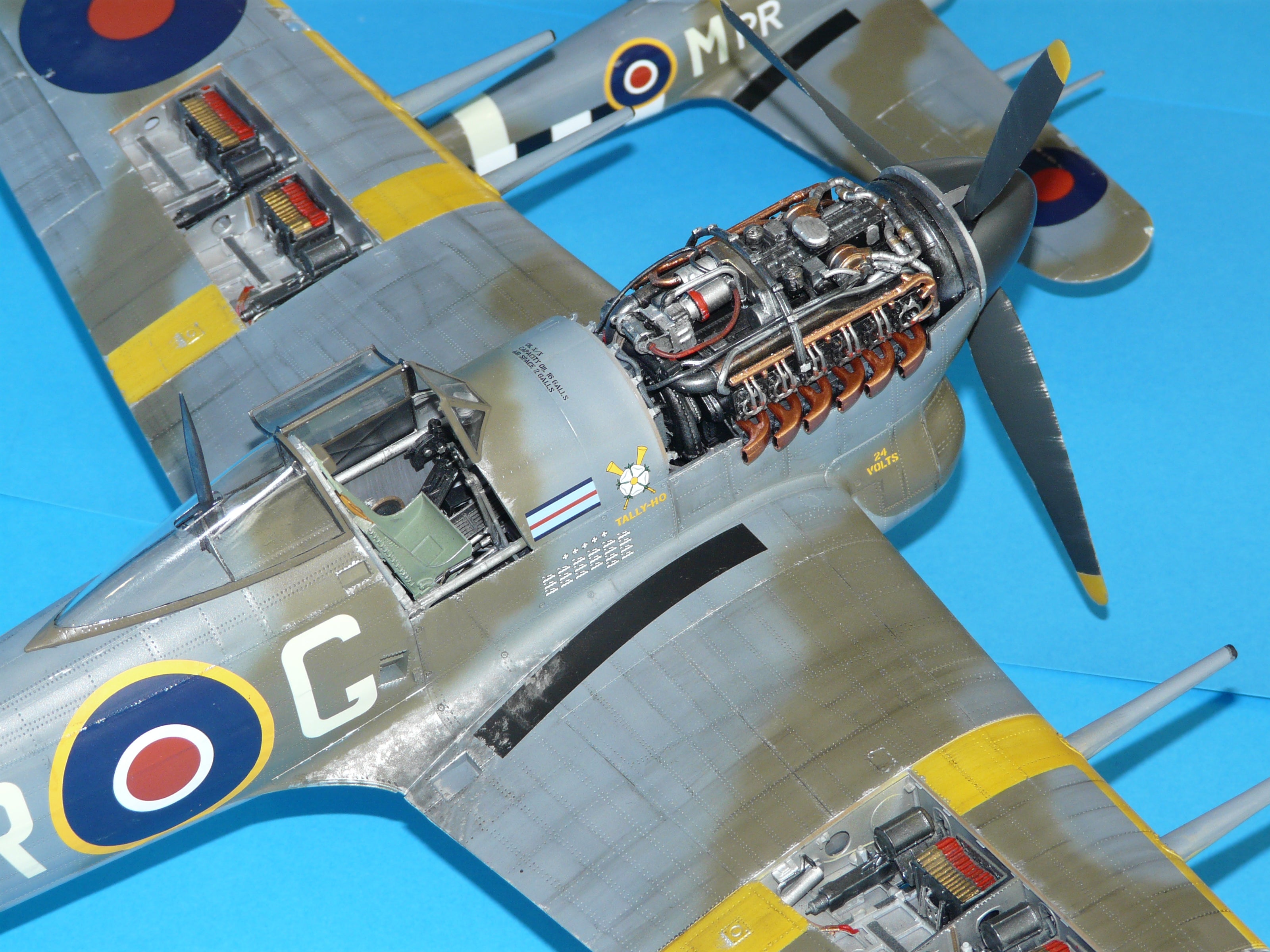 Airfix 1/24 Hawker Typhoon Model Kit